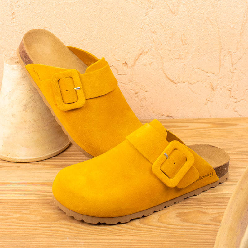 Imagen del producto Zueco Amarillo Mujer